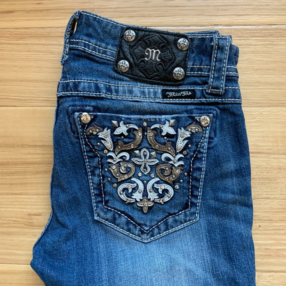 Miss Me Cuffed Capri Jeans with Bling Pockets, Size 28